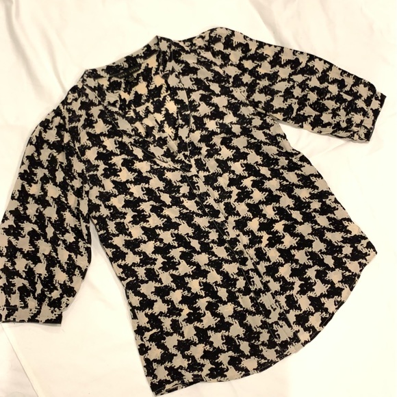 Silk 3/4 Length Sleeve Blouse — Size S - Picture 3 of 5